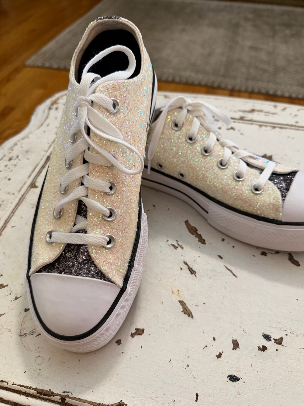 Converse Custom made Glitter Low-Top Sneakers in White and Black